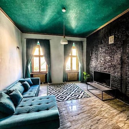 ティミショアラCozy & Charming Apt. Downtownアパートメント エクステリア 写真